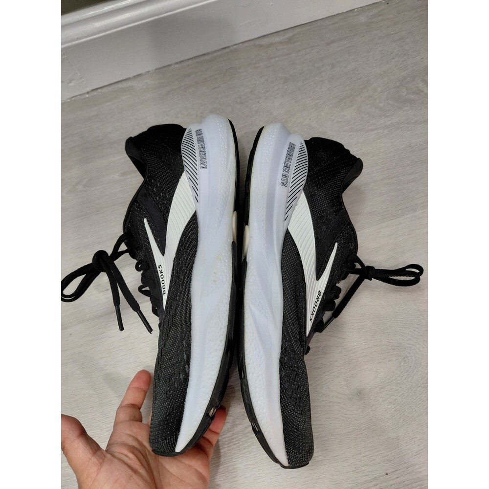 Size 9.5D- Brooks Adrenaline GTS 24 Black White Men's Sneakers - Picture 15 of 16